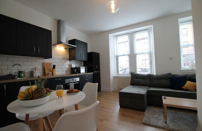 Dundee - 1 Bed - Sleeps 4 - Pet Friendly - Photo 8