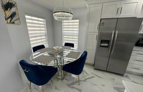 Modern, Fully Updated Southern Dunes Home - Golf Course Views - Foto 24