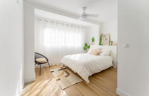 Espectacular piso reformado al lado del rio Turia - Foto 13