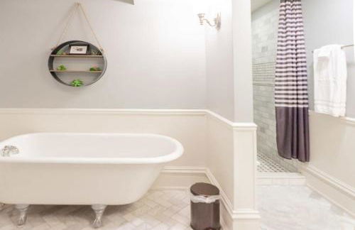 Posh 4 floor Soulard Family Home ABODEbucks - Foto 34