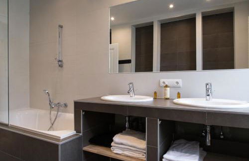 Villa Avril & spa 15 pers- location Villa de Prestige 2 Piscines intérieur et extérieur et sauna - Foto 70