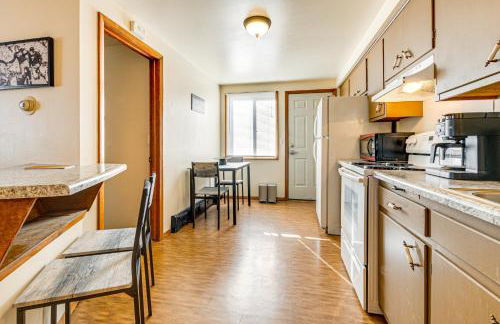 2 Mi to Dwtn Green Bay Ideally Located Townhome! - Foto 7