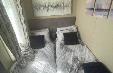 Princess's Palace, Holiday Lodge, Malvern View Leisure Park - Photo 24