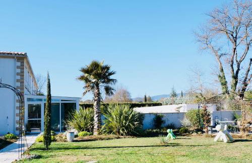 La villa du Bau Reddoun ,piscine ,jardin , jolie vue sur Callian, calme et serenite - Foto 12