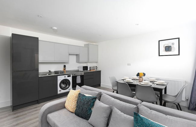 Skyvillion Vineyard Court, Enfield, 2 Bed, With Garden - Photo 13