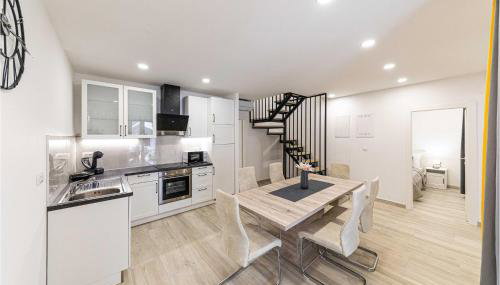 Awesome Home In Lecevica - Foto 3