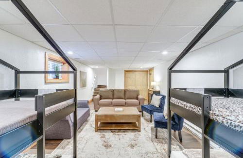 Dreamy Alpine Cabin with Hot Tub, Fireplace and More! - Foto 27