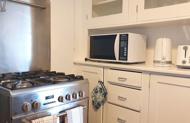 Bright and Modern Oasis in Kingsland - Foto 38