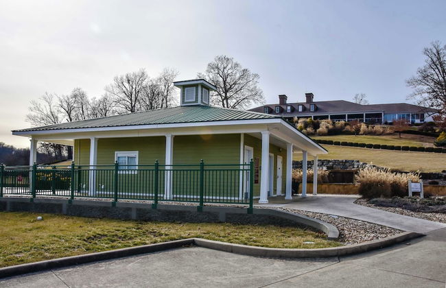 Birdie's Bliss 2BR Condo Sleeps 6! - Photo 37