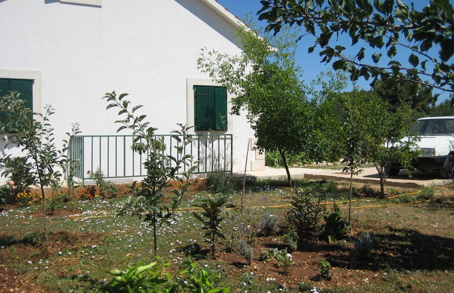 New Modern House in a Quiet Island Area w. Garden - Foto 22