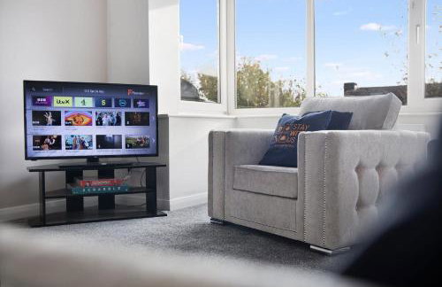 Spacious Living Room & Modern Comforts, Sleeps 4 - Foto 6