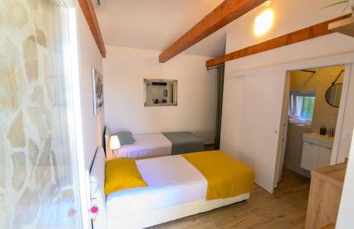 Kameni dvori - Photo 34