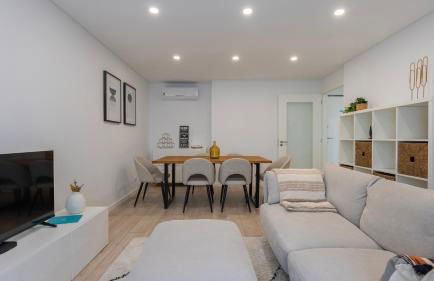 Homely 2BDR Apartment by LovelyStay - Foto 11