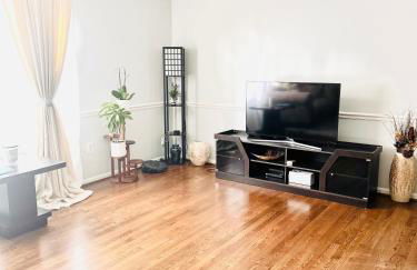 Charming 4BR 4BA Townhouse In Annandale, VA - Foto 6