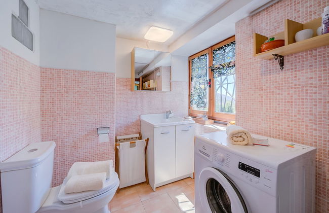 Cherry Tree House Family Friendly - Photo 21