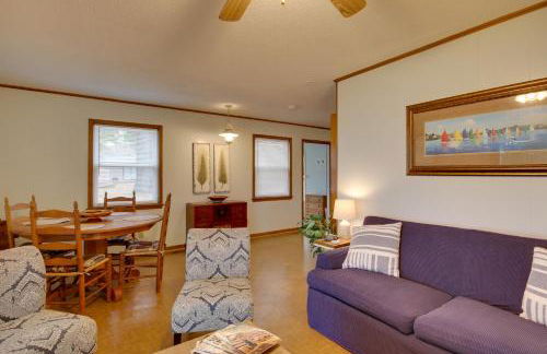 Lakefront House with Boat Ramp, Dock and Sunset Views! - Foto 4