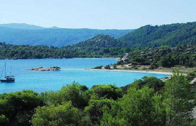 Balade en bateau pirate sur le lagon bleu de Chalcidique - Photo 2