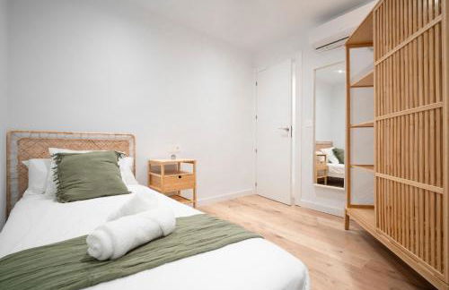 Ronda Suites junto estación tren y hospitales - Foto 6