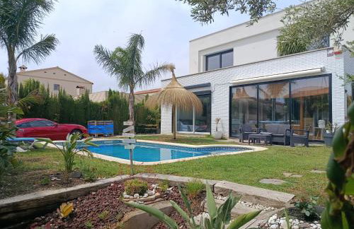 Villa lujosa con spa, piscina y sala de juegos PRIVADOS - Foto 14