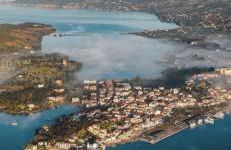 RETREAT VILLA BY THE SEA WITH POOL IN PORTO HELI - Foto 45