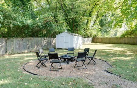 1-Story Home, Fenced Yard, Grill, Firepit, Parking, Sleeps 10, Pet-Friendly, Smart TVs, 10 Mins to Nissan Stadium & Five Points, Cozy Bedrooms, Outdoor Fun, Perfect for Families & Groups - Foto 10