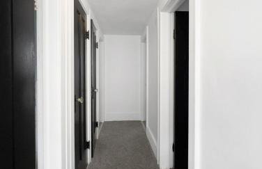 Save 50 percent on 30 or more Days! 3BR by UofR & ROC NY Airport - Foto 18