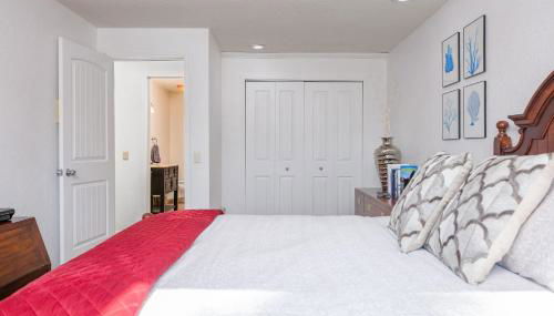 Charming Hillside Retreat - Private backyard, firepit, mtn views, full kitchen - Foto 3