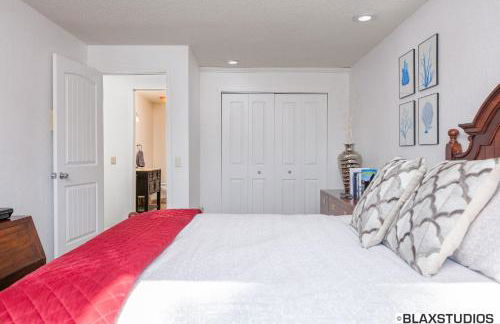 Charming Hillside Retreat - Private backyard, firepit, mtn views, full kitchen - Foto 3