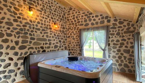 Gîte moderne à Arlempdes: spa, terrasse, grands espaces et visites culturelles - FR-1-582-107 - Foto 5