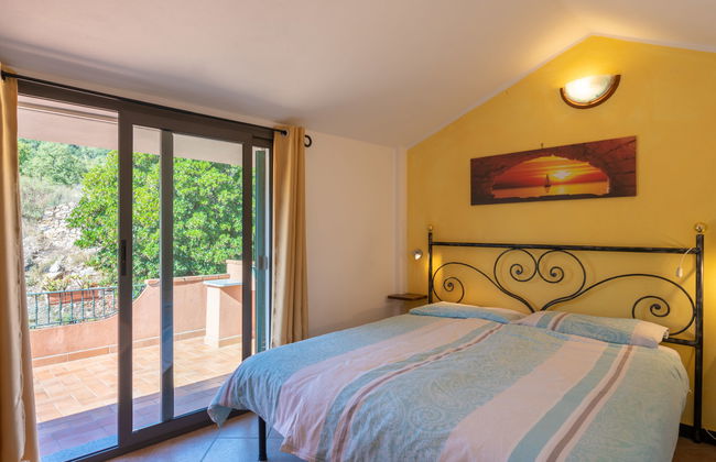 14 bedroom House in Prelà with swimming pool and garden - Photo 16