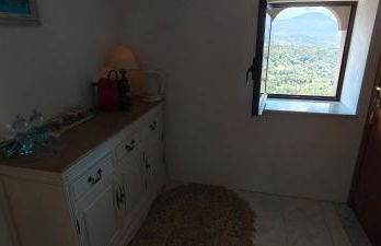 Appartamento trilocale con vista panoramica - Photo 4