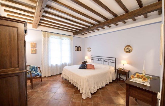 Holiday-Home with pool in San Gimignano - Photo 2