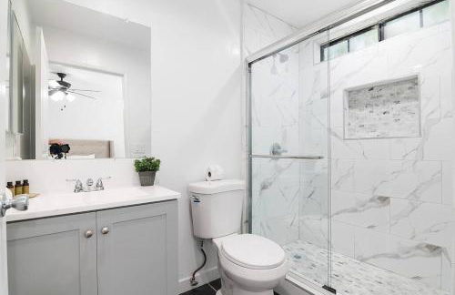 2BR Plus Bonus Room and Pool Access Near Universal Studios - Foto 14