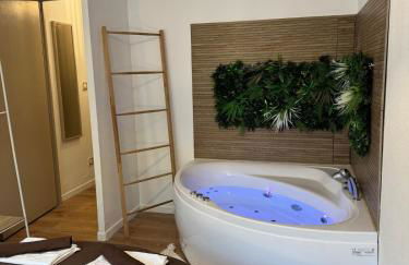 T2, Balneo, sauna, lit rond, jeux arcades, parking - Photo 1