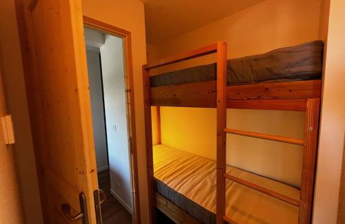 Skis aux pieds IN-OUT, Linge inclus, Parking et WIFI gratuits, proche du centre et tout confort, Mont Vallon Lodge Méribel Mottaret - Foto 17