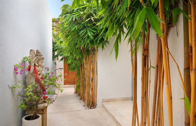 The Jimbaran Villa by Ini Vie Hospitality - Foto 2