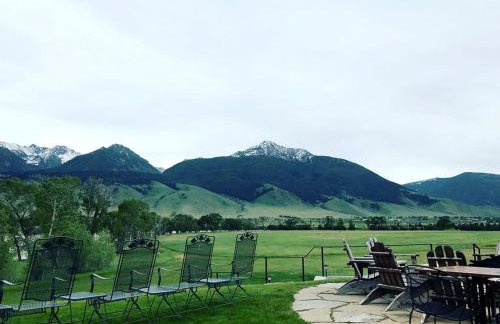 Cozy Cabin Retreat with Stunning Views of Yellowstone National Park in Montana - Foto 38