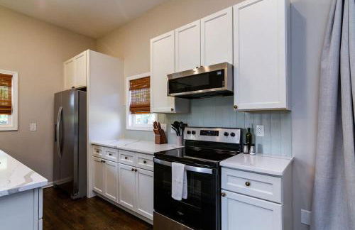 Cozy Raleigh Family Retreat with Fire Pit - Foto 11