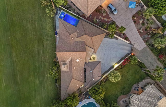 Golf Course-front Views, Pool+hot Tub, Patio Modern Edgy House by Avantstay - Foto 28