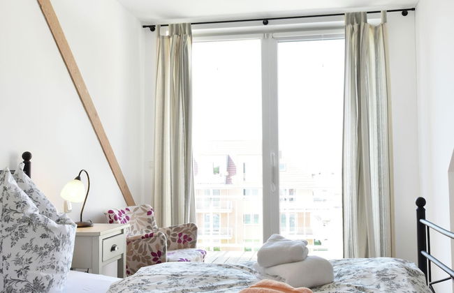 Quaint Apartment in Barth near Sea Beach - Photo 2