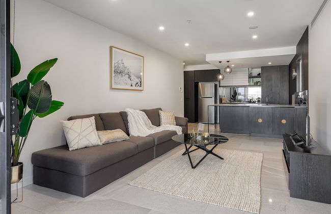 Nero Newstead - Photo 13