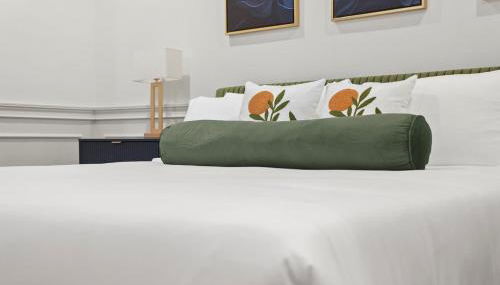 Chic Pink Villa by NestNGo Escapes with 2 car private parking - Foto 3