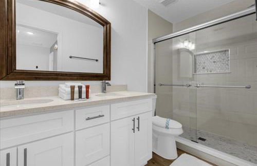 6 Bedrooms- 3,5 Baths- Liberty Village 4539 Pc - Foto 36