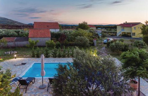 Three-Bedroom Holiday Home In Lozovac - Foto 31