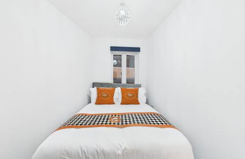 Desert Orchid by Signature Stays - Racecourse - Parking - 5-Bed - Photo 18