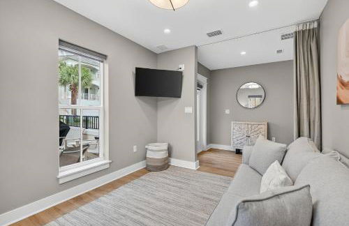 Storybook - Pet Friendly Home Near the Beach with Private Pool - Foto 9