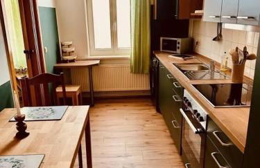 Elegantes Ferienquartier in der Altstadt mit Terrasse, Kamin und E-Bikes für die perfekte Auszeit - Foto 4