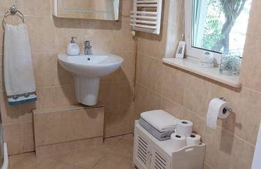 Ogrodzony dom nad morzem na wyłączność Rewa - Foto 9