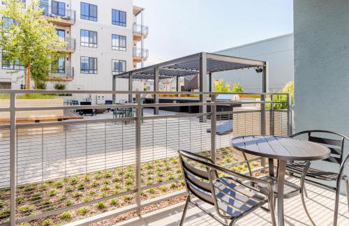 Blueground Pleasant Hill balcony nr Park SFO-1906 - Photo 5