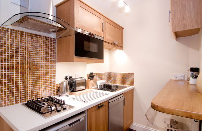 SHQ Apartments - Photo 54